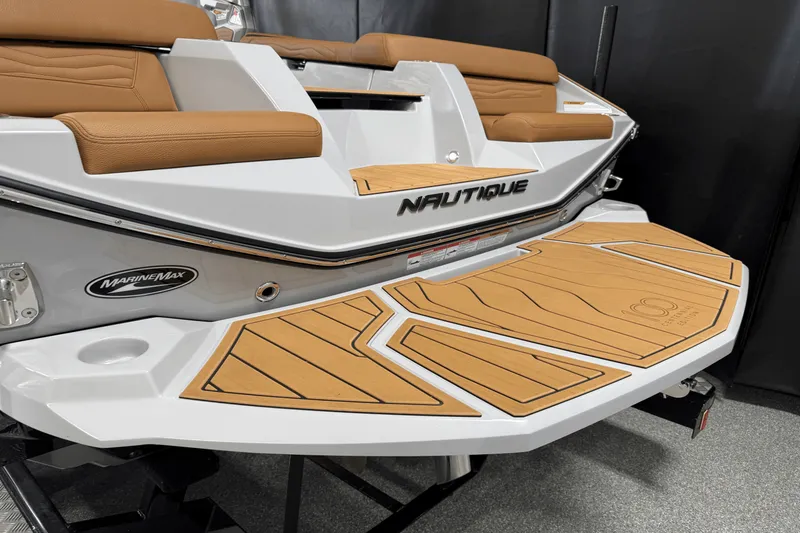 Slide: The Image of Nautique Super Air Nautique G25 2025 - 24