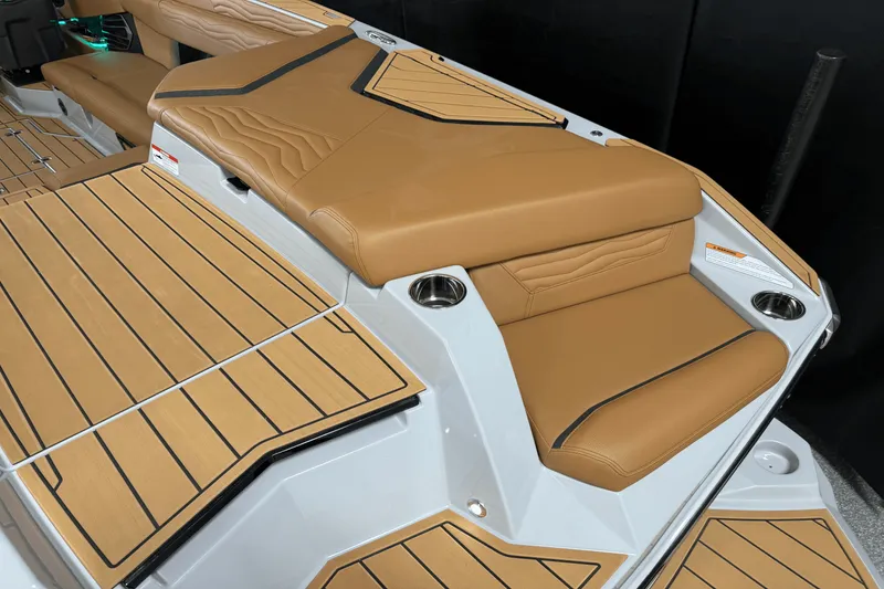 Slide: The Image of Nautique Super Air Nautique G25 2025 - 33