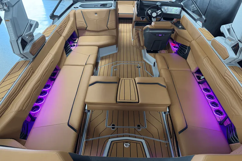 Slide: The Image of Nautique Super Air Nautique G25 2025 - 39