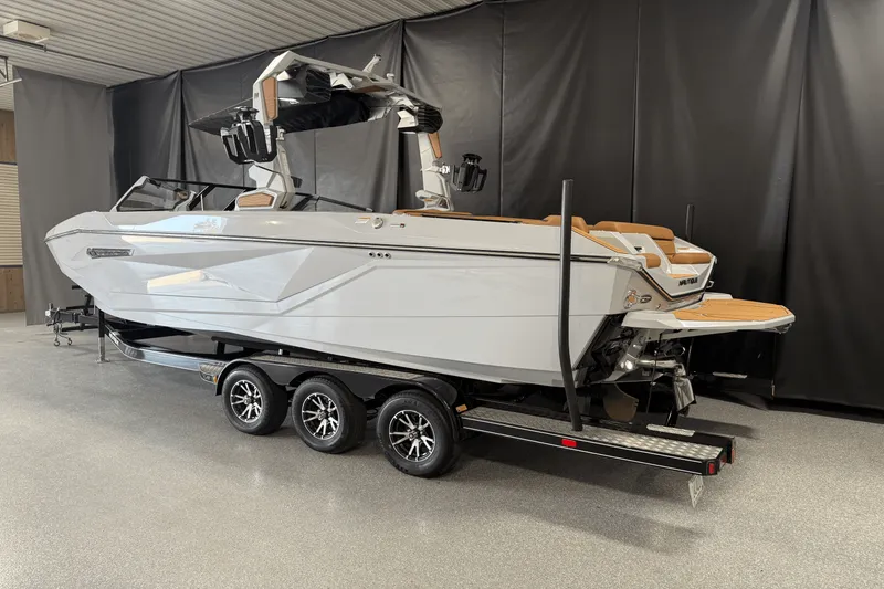 Slide: The Image of Nautique Super Air Nautique G25 2025 - 4