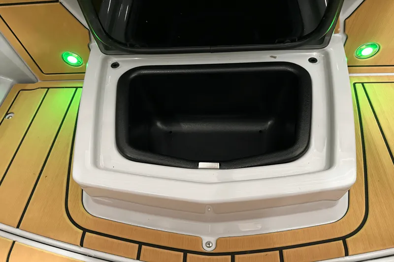 Slide: The Image of Nautique Super Air Nautique G25 2025 - 44