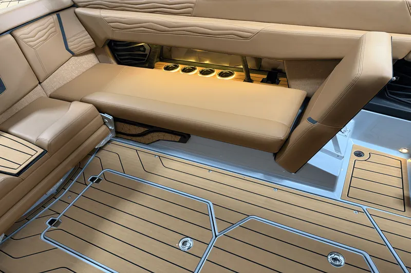 Slide: The Image of Nautique Super Air Nautique G25 2025 - 53