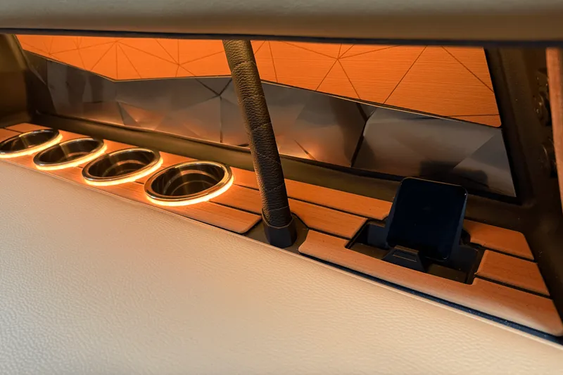 Slide: The Image of Nautique Super Air Nautique G25 2025 - 55