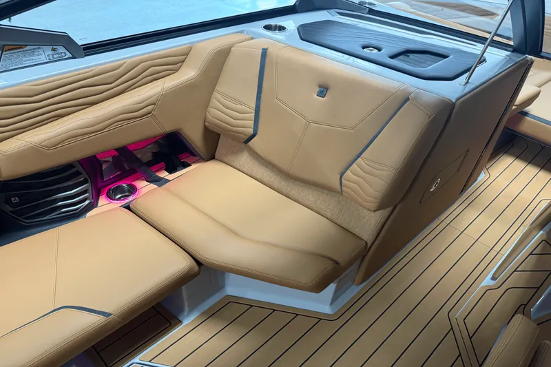 Slide: The Image of Nautique Super Air Nautique G25 2025 - 59