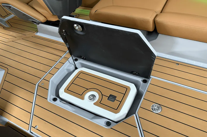 Slide: The Image of Nautique Super Air Nautique G25 2025 - 75