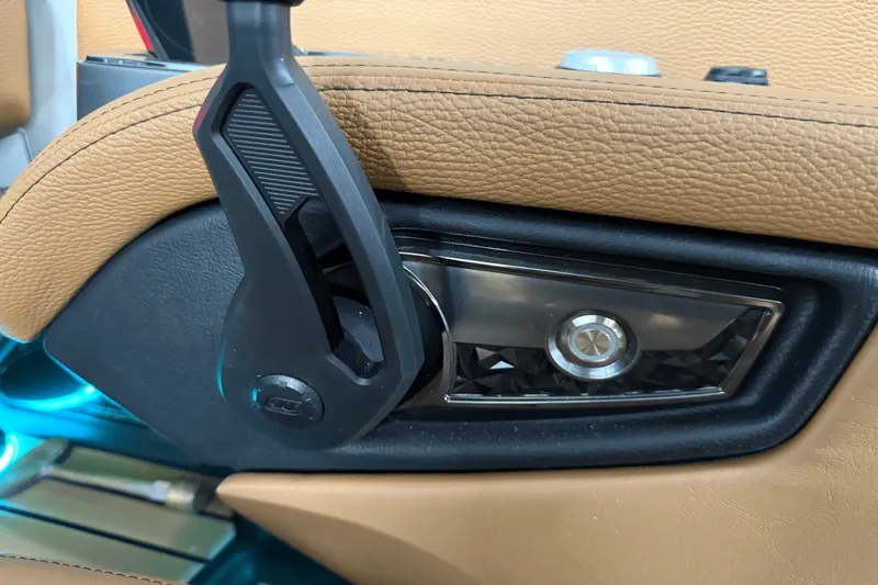 Slide: The Image of Nautique Super Air Nautique G25 2025 - 86