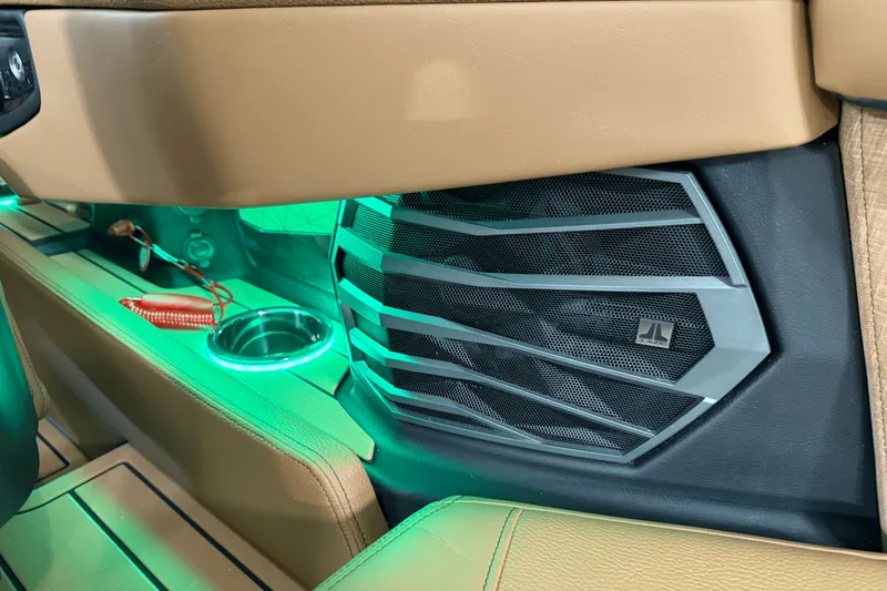 Slide: The Image of Nautique Super Air Nautique G25 2025 - 90