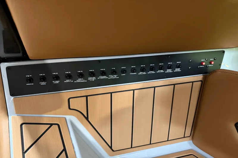 Slide: The Image of Nautique Super Air Nautique G25 2025 - 96