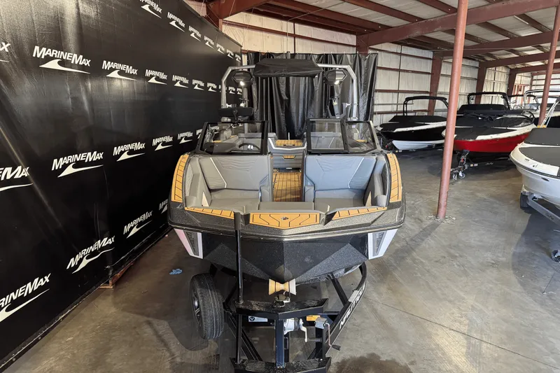 Slide: The Image of Nautique Super Air Nautique G25 2025 - 1