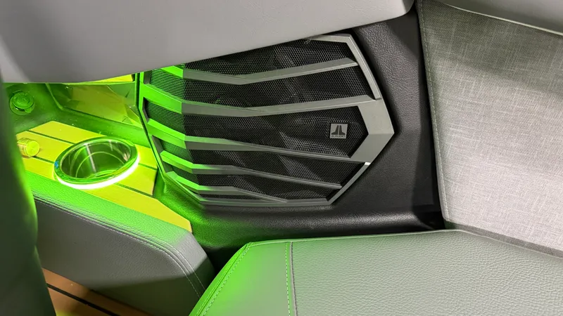 Slide: The Image of Nautique Super Air Nautique G25 2025 - 38