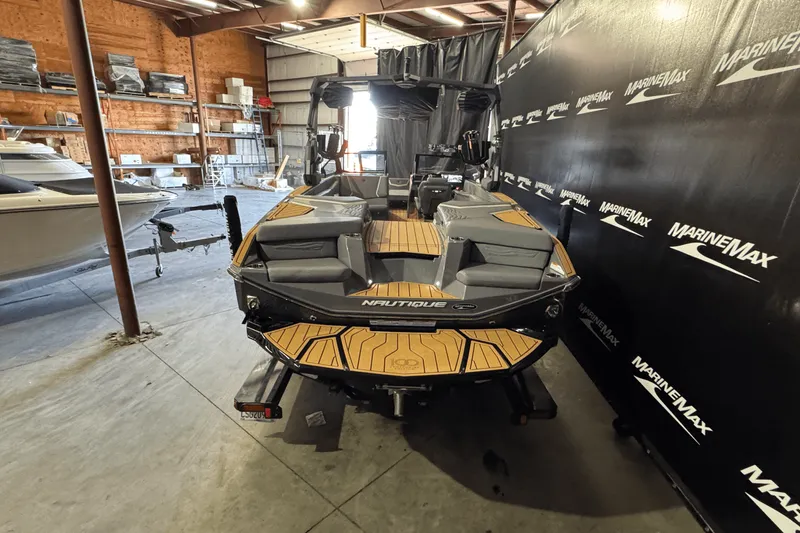 Slide: The Image of Nautique Super Air Nautique G25 2025 - 4