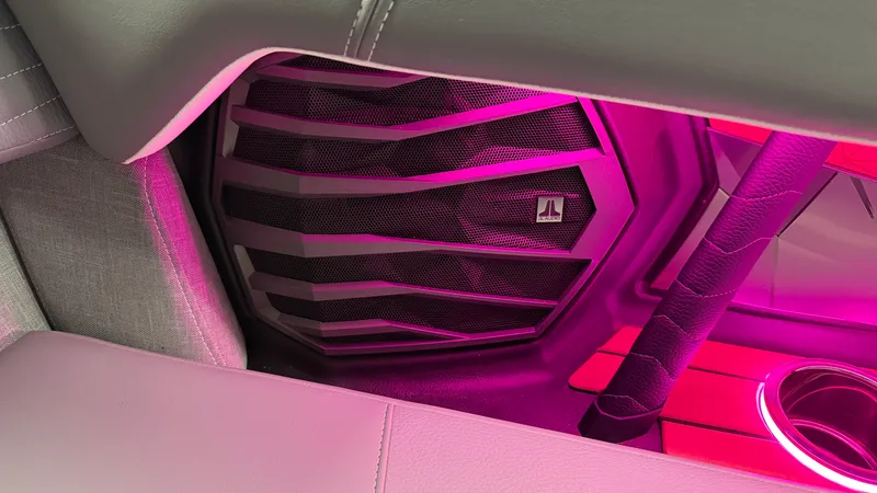 Slide: The Image of Nautique Super Air Nautique G25 2025 - 43