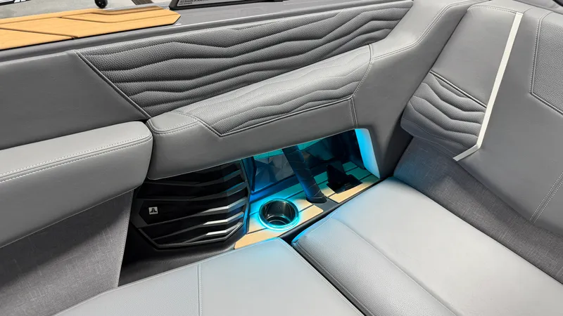 Slide: The Image of Nautique Super Air Nautique G25 2025 - 49