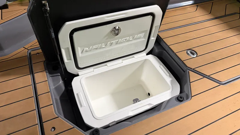 Slide: The Image of Nautique Super Air Nautique G25 2025 - 60