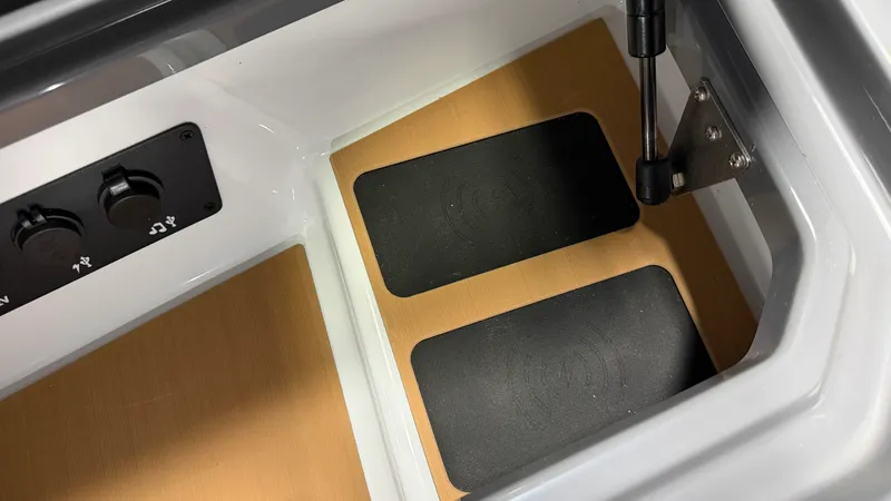 Slide: The Image of Nautique Super Air Nautique G25 2025 - 69