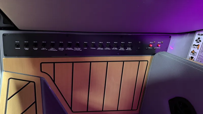 Slide: The Image of Nautique Super Air Nautique G25 2025 - 86