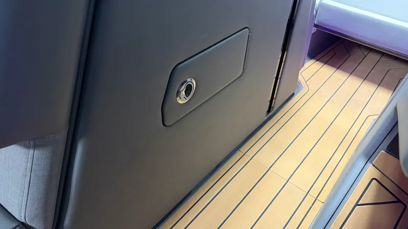 Slide: The Image of Nautique Super Air Nautique G25 2025 - 88