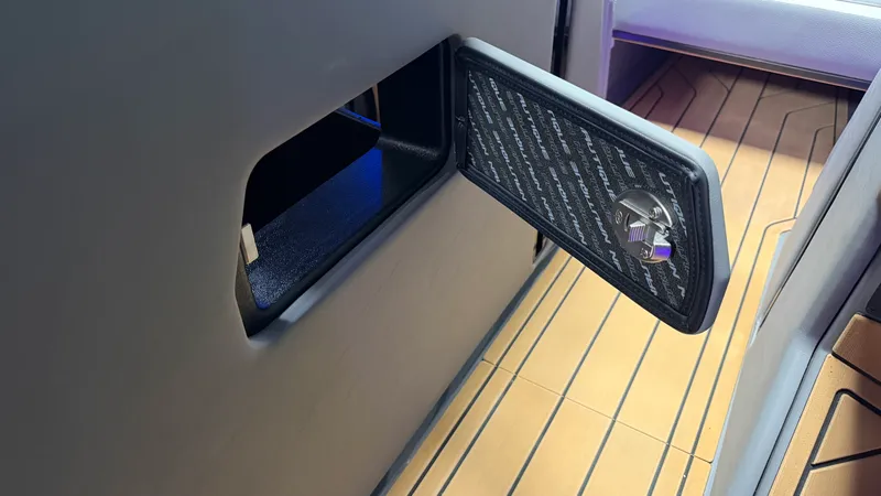 Slide: The Image of Nautique Super Air Nautique G25 2025 - 89