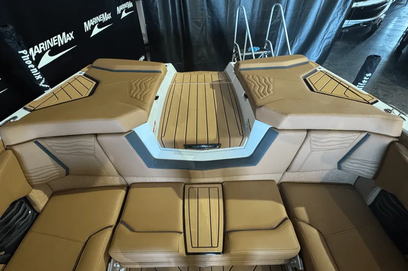 Slide: The Image of Nautique Super Air Nautique G25 2025 - 11