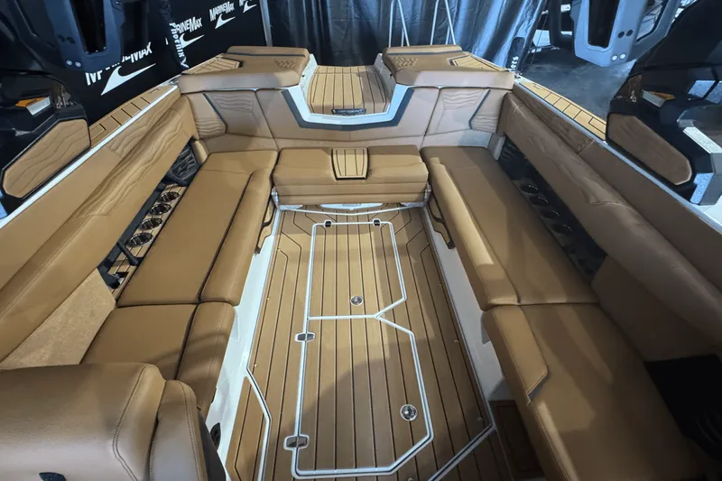 Slide: The Image of Nautique Super Air Nautique G25 2025 - 14