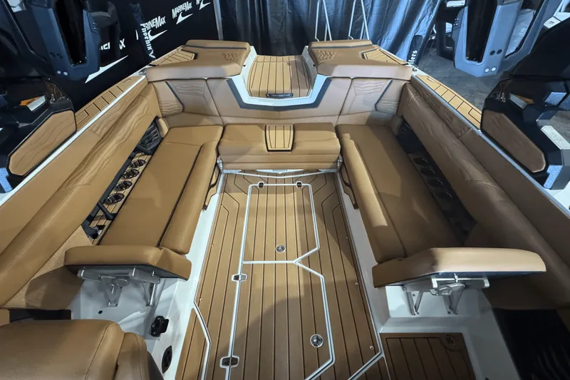 Slide: The Image of Nautique Super Air Nautique G25 2025 - 15