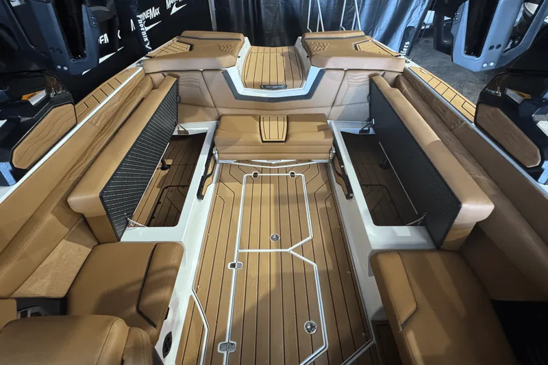 Slide: The Image of Nautique Super Air Nautique G25 2025 - 16