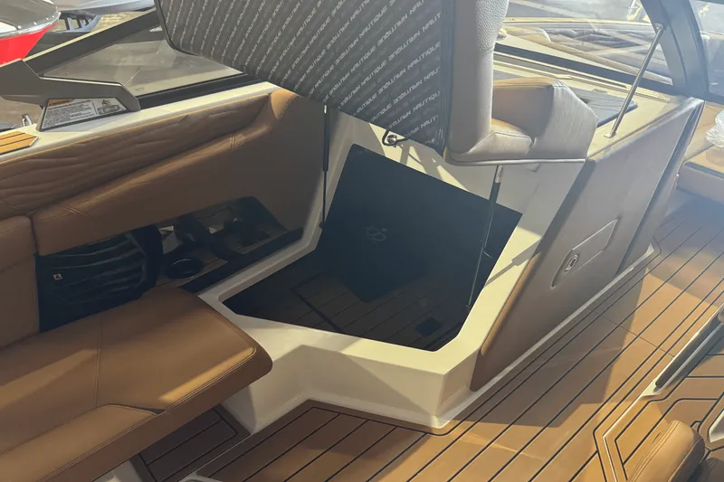 Slide: The Image of Nautique Super Air Nautique G25 2025 - 21