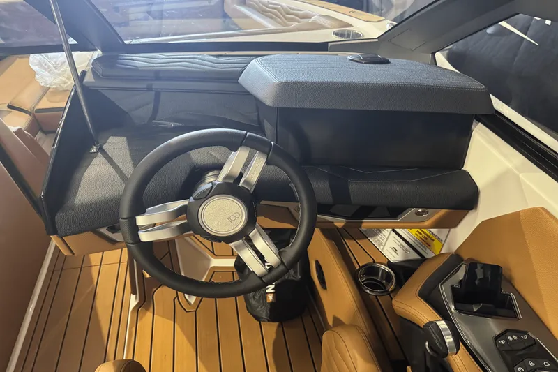 Slide: The Image of Nautique Super Air Nautique G25 2025 - 24