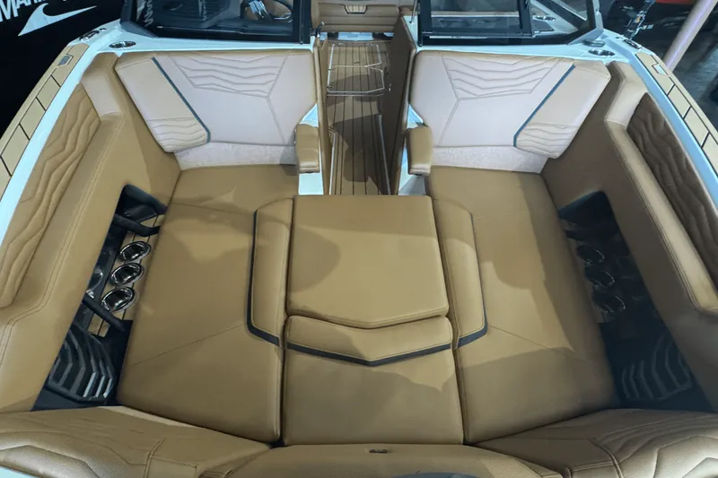 Slide: The Image of Nautique Super Air Nautique G25 2025 - 30