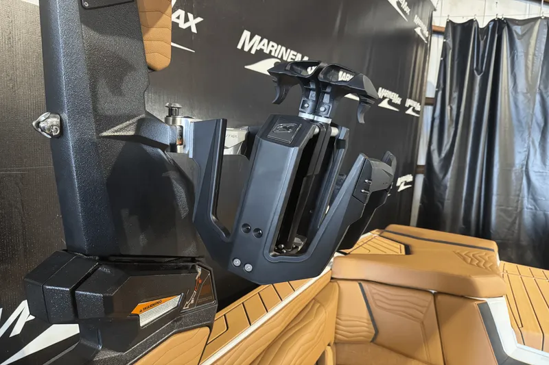 Slide: The Image of Nautique Super Air Nautique G25 2025 - 33