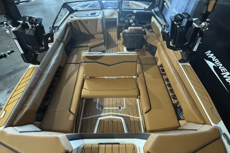 Slide: The Image of Nautique Super Air Nautique G25 2025 - 9