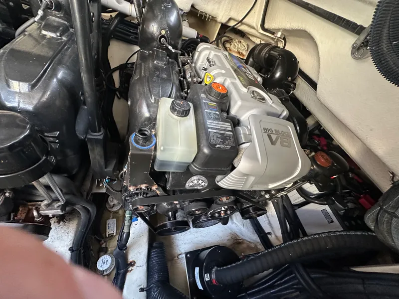 Slide: The Image of Sea Ray 400 SLX 2018 - 14