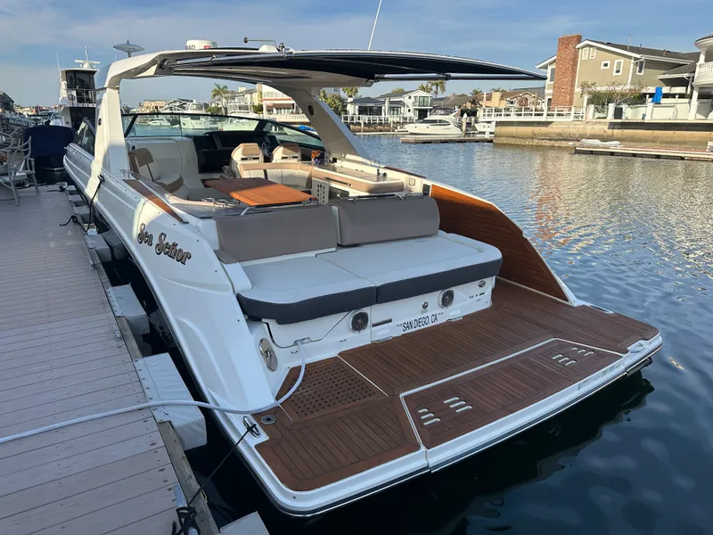 Slide: The Image of Sea Ray 400 SLX 2018 - 24