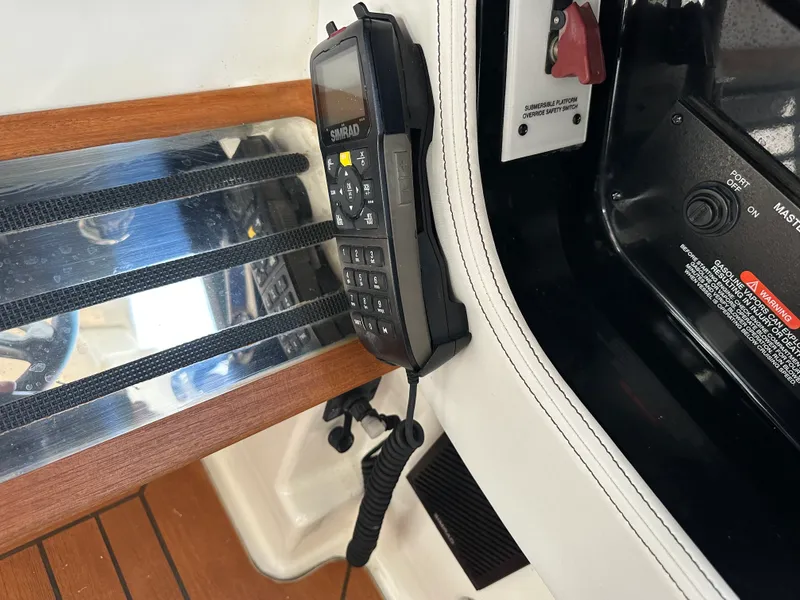 Slide: The Image of Sea Ray 400 SLX 2018 - 5