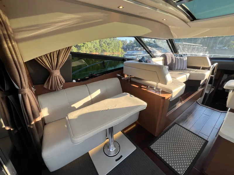 Slide: The Image of Sea Ray 470 SUNDANCER 2016 - 39