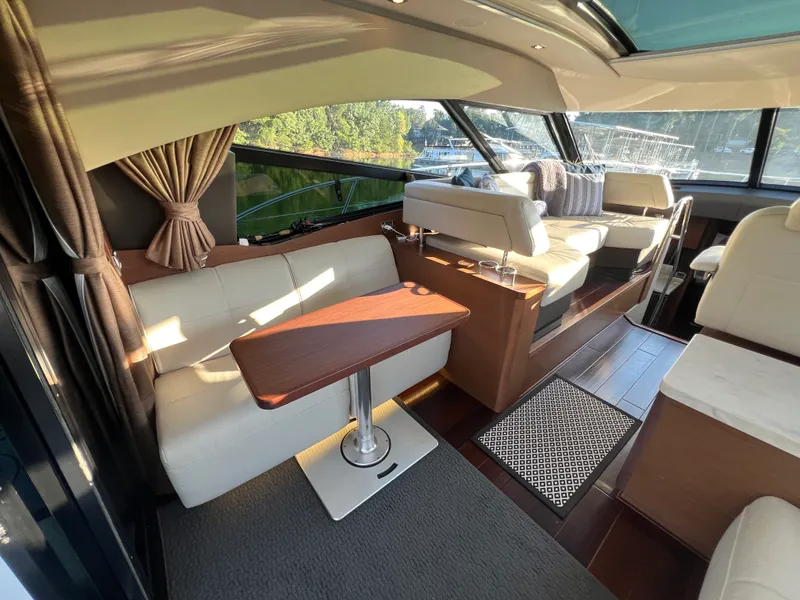Slide: The Image of Sea Ray 470 SUNDANCER 2016 - 40