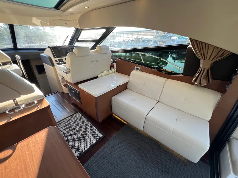 Slide: The Image of Sea Ray 470 SUNDANCER 2016 - 41