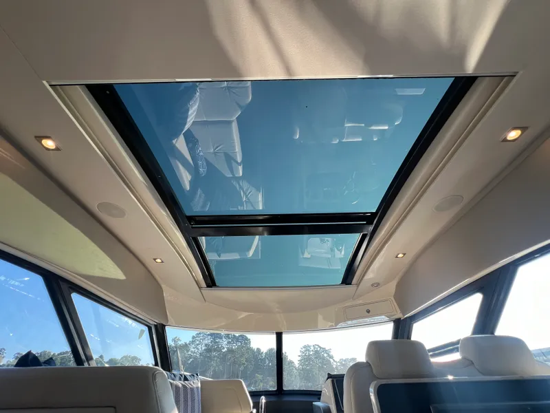 Slide: The Image of Sea Ray 470 SUNDANCER 2016 - 46