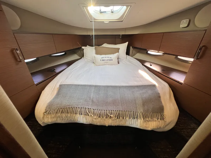 Slide: The Image of Sea Ray 470 SUNDANCER 2016 - 55