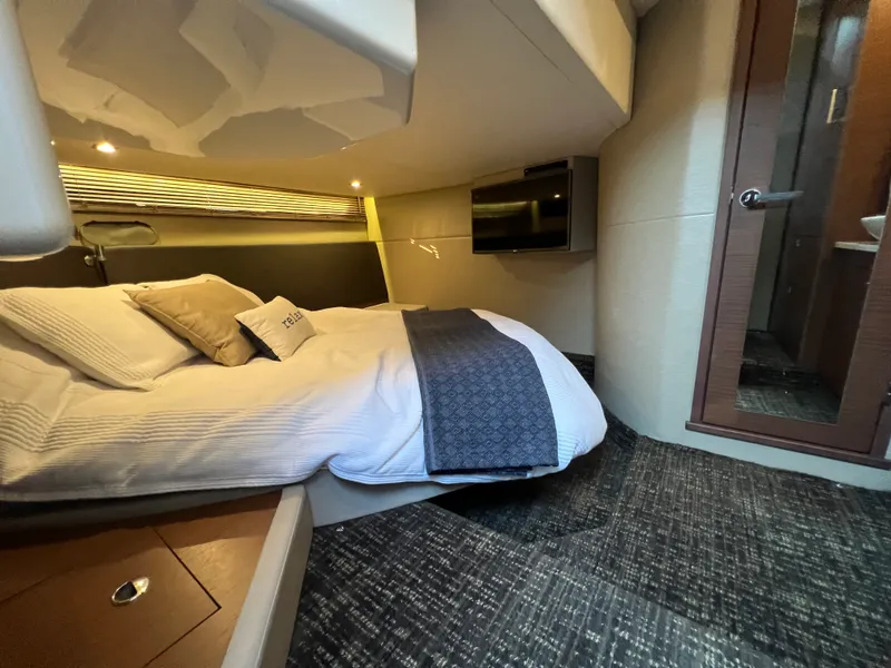 Slide: The Image of Sea Ray 470 SUNDANCER 2016 - 58