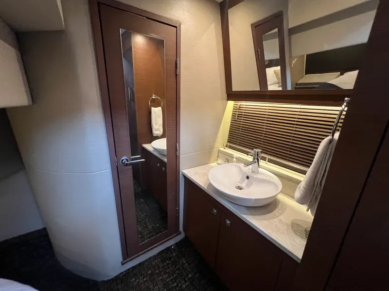 Slide: The Image of Sea Ray 470 SUNDANCER 2016 - 59