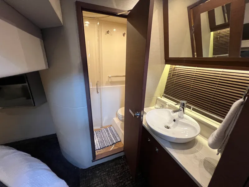 Slide: The Image of Sea Ray 470 SUNDANCER 2016 - 60