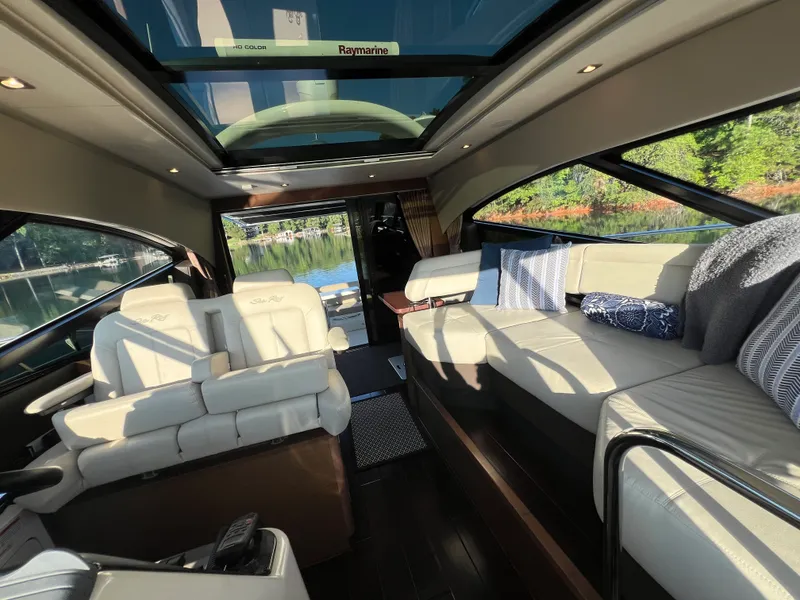 Slide: The Image of Sea Ray 470 SUNDANCER 2016 - 68