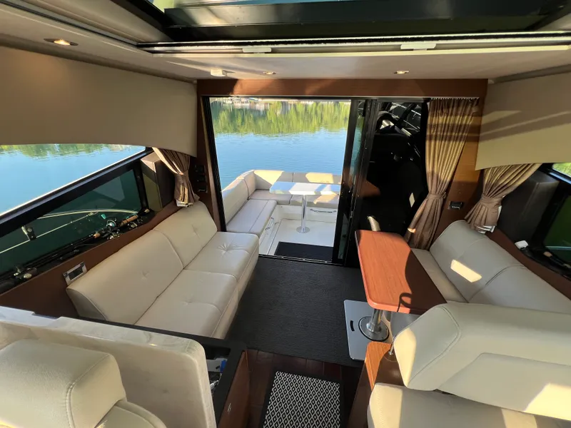Slide: The Image of Sea Ray 470 SUNDANCER 2016 - 69