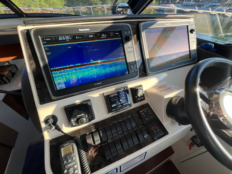 Slide: The Image of Sea Ray 470 SUNDANCER 2016 - 74