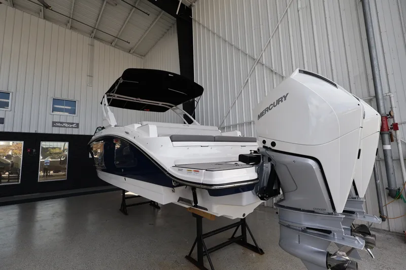 Slide: The Image of Sea Ray SDX 290 Outboard 2026 - 5