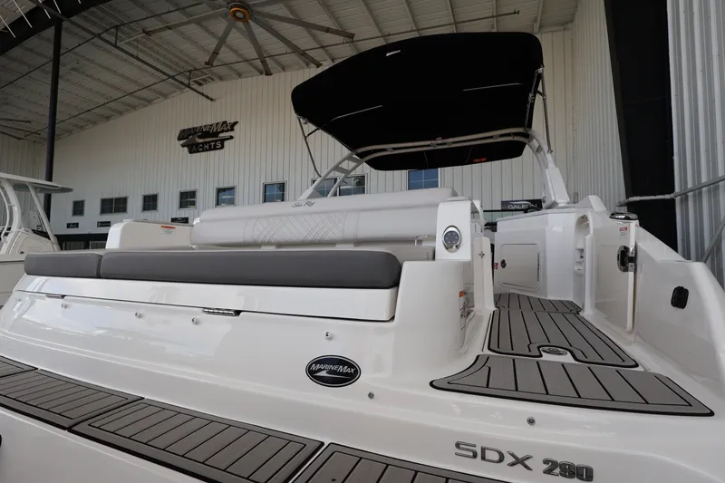 Slide: The Image of Sea Ray SDX 290 Outboard 2026 - 9