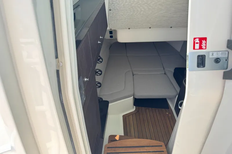 Slide: The Image of Boston Whaler 380 Outrage 2026 - 36