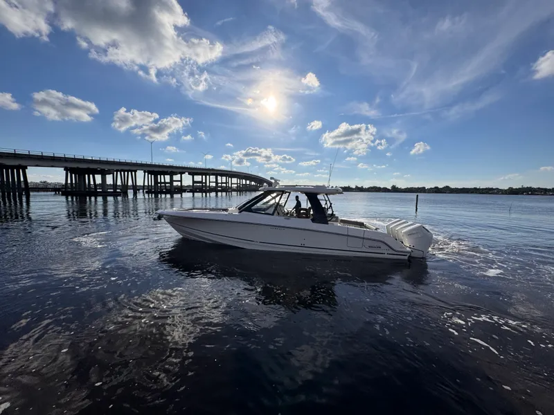 The Image of Boston Whaler 380 Realm 2026 - 0