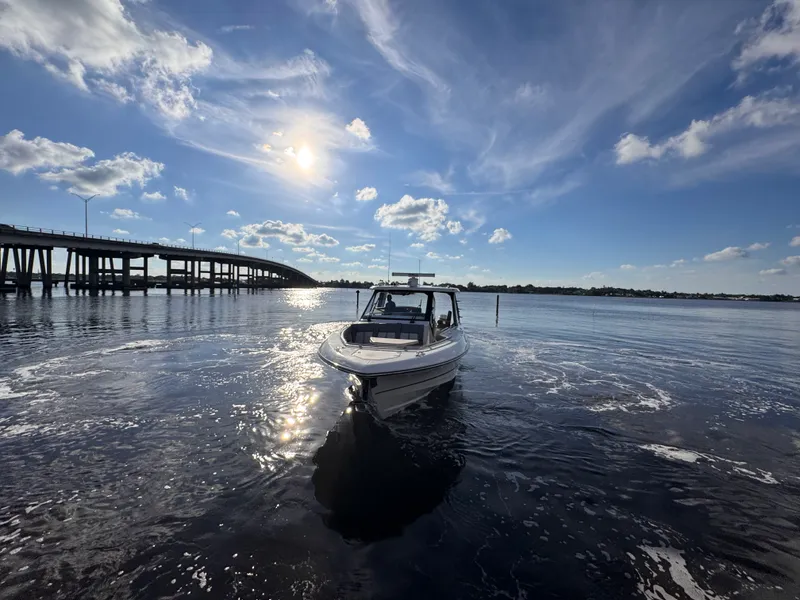 Slide: The Image of Boston Whaler 380 Realm 2026 - 2